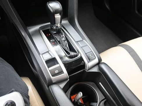 Used 2020 Honda Civic Touring image 18