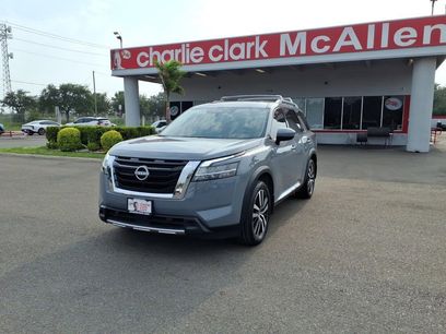 Used 2024 Nissan Pathfinder Platinum w/ Cargo Package