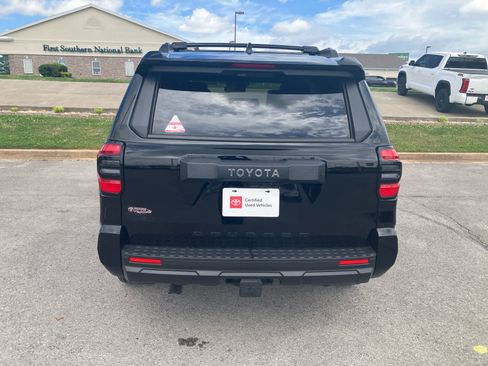 Used 2025 Toyota 4Runner SR5 image 7
