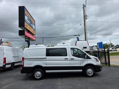 Used 2020 Ford Transit 250 Low Roof AWD image 3