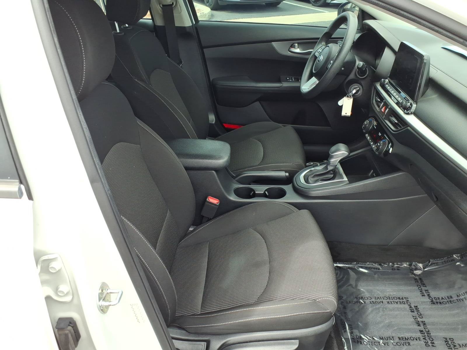 Used 2019 Kia Forte LXS FWD image 10