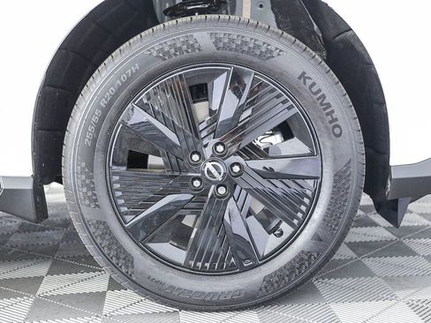 New 2025 Nissan Murano SV image 10