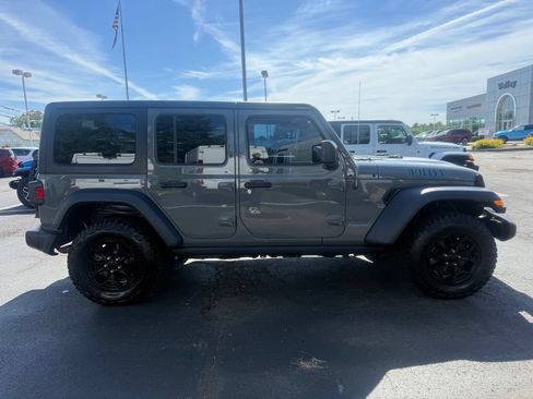 Used 2023 Jeep Wrangler Unlimited w/ Cold Weather Group AWD/4WD image 2
