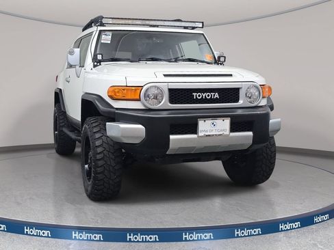 Used 2012 Toyota FJ Cruiser 4WD w/ Convenience Pkg image 3