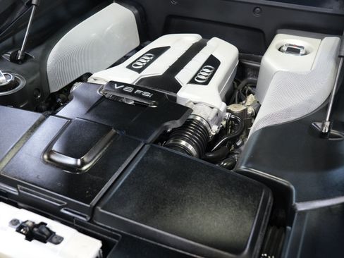 Used 2014 Audi R8 V8 image 48