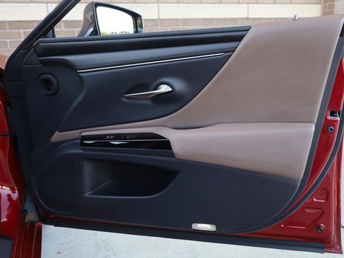 Used 2023 Lexus ES 350 w/ Premium Package FWD image 26