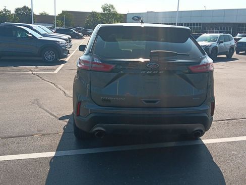 Used 2023 Ford Edge Titanium AWD/4WD image 6