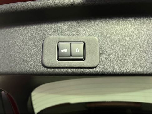 Used 2025 Nissan Murano Platinum w/ Cargo Package image 26