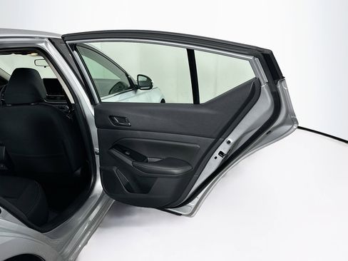 Used 2023 Nissan Altima 2.5 SV w/ SV Premium Package image 29