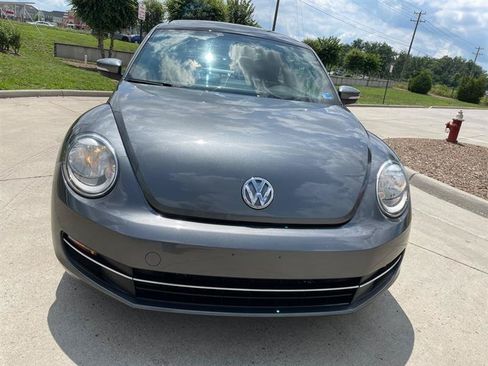 Used 2013 Volkswagen Beetle TDI FWD image 40
