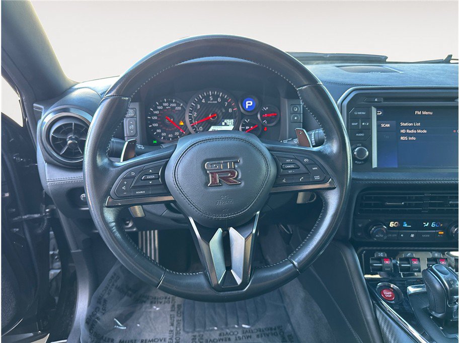 Used 2018 Nissan GT-R Premium AWD/4WD image 12