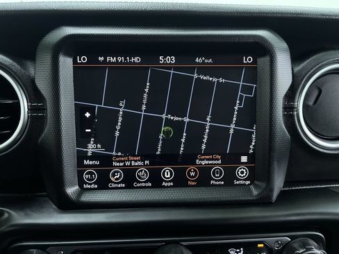 Used 2022 Jeep Wrangler Unlimited Sahara w/ Cold Weather Group AWD/4WD image 23