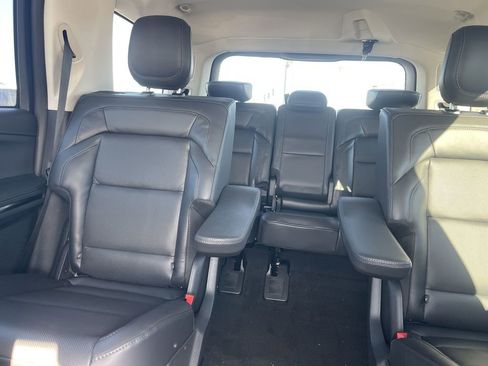 New 2025 Lincoln Navigator Reserve image 13