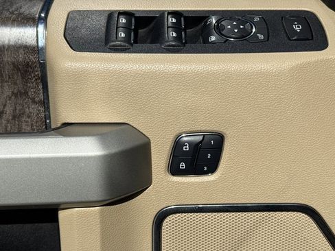 Used 2018 Ford F450 Lariat w/ Lariat Ultimate Package image 17