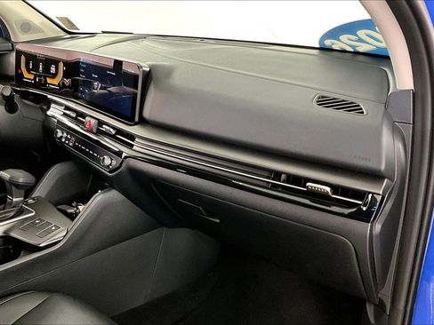 Used 2026 Kia Sportage EX w/ EX Panorama Roof Package image 26