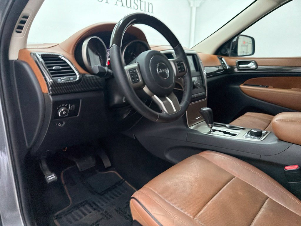 Used 2012 Jeep Grand Cherokee Overland Summit AWD/4WD image 19