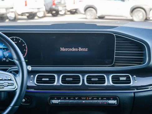 Used 2020 Mercedes-Benz GLE 350 w/ Premium Package image 14