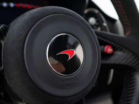 Used 2015 McLaren P1 RWD image 13