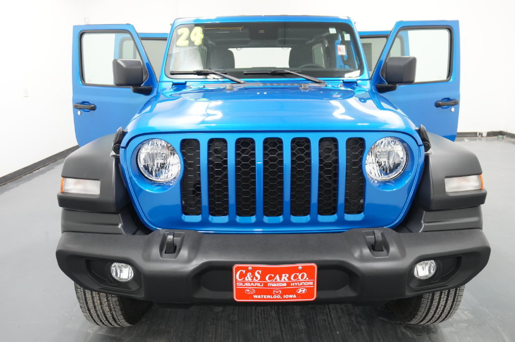 Used 2024 Jeep Wrangler Unlimited Sport AWD/4WD image 30