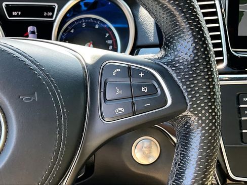 Used 2019 Mercedes-Benz GLS 450 4MATIC image 25