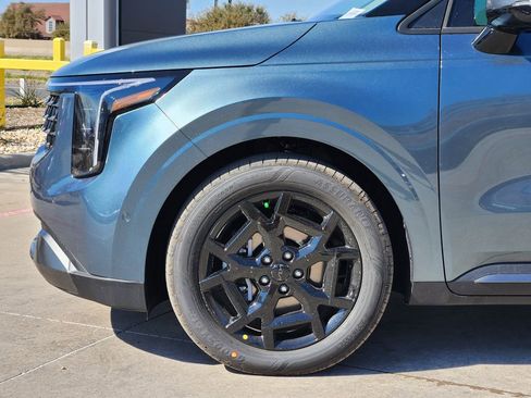 New 2026 Kia Carnival SX image 5