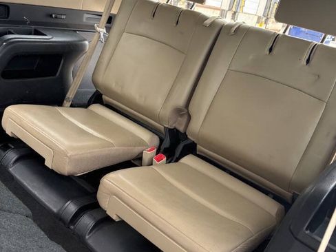 Used 2013 Toyota 4Runner SR5 w/ Premium Pkg w/3rd Row Seat AWD/4WD image 11