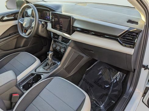 Certified 2025 Volkswagen Taos S image 11