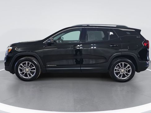 Certified 2024 GMC Terrain SLT w/ LPO, Floor Liner Package image 7