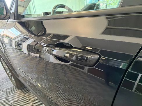 Used 2025 Chevrolet Equinox LT AWD/4WD image 9