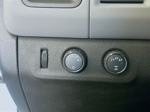 Used 2021 Chevrolet Colorado W/T w/ Custom Special Edition image 10