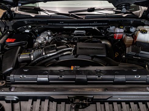 Used 2024 GMC Sierra 2500 SLE w/ SLE Value Package; image 31