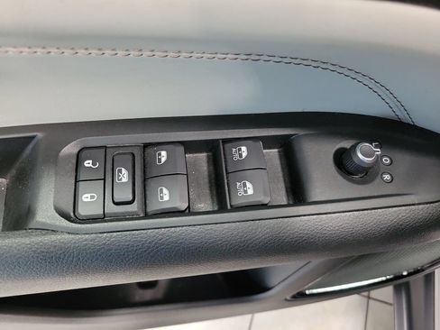 Certified 2022 Jeep Compass Limited AWD/4WD image 28