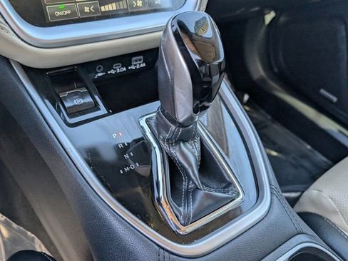 Used 2025 Subaru Outback Limited w/ Popular Package #2 image 27