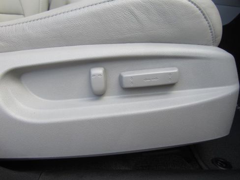 Used 2017 Acura MDX w/ Technology & Entertainment image 25