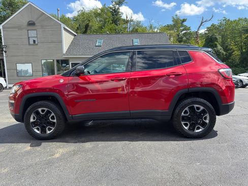 Used 2017 Jeep Compass Trailhawk w/ Leather Interior Group AWD/4WD image 4
