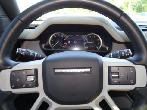 Certified 2023 Land Rover Defender 110 S AWD/4WD image 27
