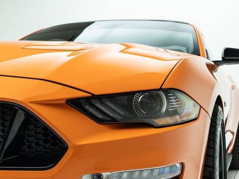 Used 2021 Ford Mustang GT Premium w/ Equipment Group 401A RWD image 12