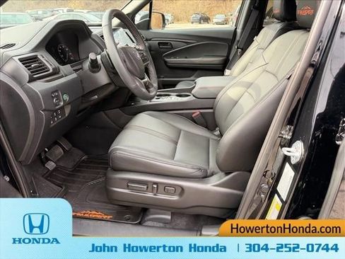 Used 2025 Honda Ridgeline TrailSport image 11