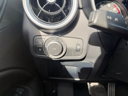 Used 2022 Alfa Romeo Stelvio Ti AWD/4WD image 27