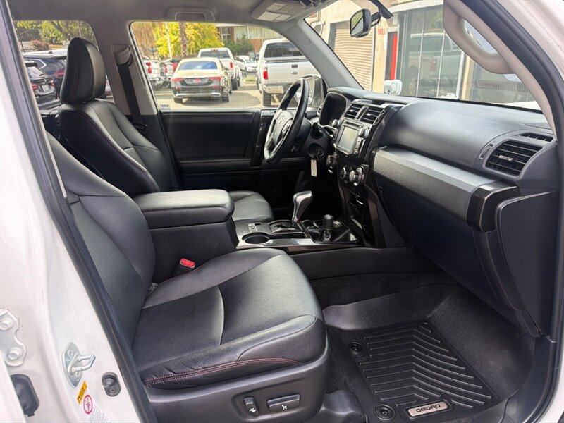 Used 2015 Toyota 4Runner TRD Pro AWD/4WD image 25