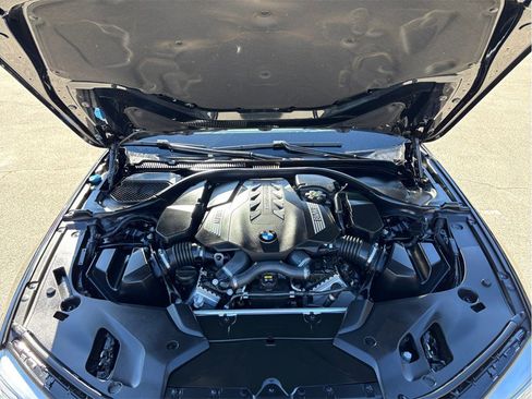 Used 2020 BMW M550i xDrive w/ Executive Package image 59