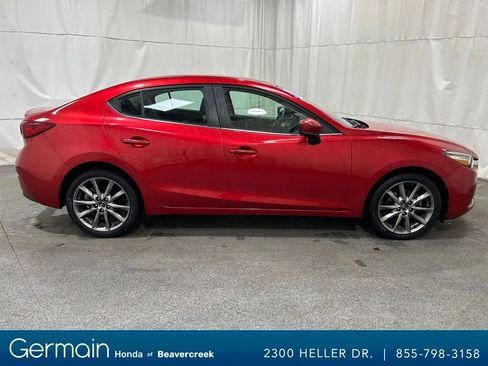 Used 2018 MAZDA MAZDA3 Touring image 10