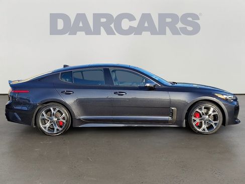 Used 2019 Kia Stinger GT1 image 7