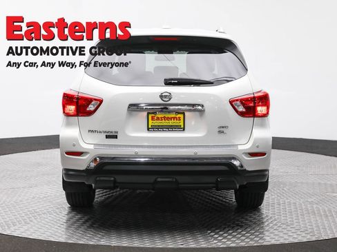 Used 2020 Nissan Pathfinder SL AWD/4WD image 6