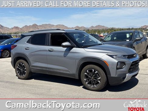 Used 2023 Chevrolet TrailBlazer LT FWD image 1