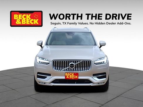 Used 2023 Volvo XC90 B6 Ultimate AWD/4WD image 2
