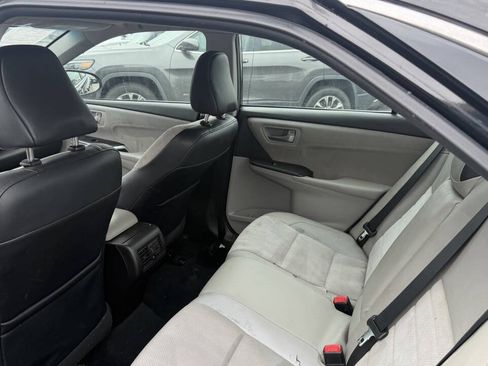 Used 2017 Toyota Camry XSE w/ Moonroof Package FWD image 14