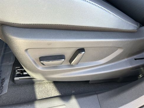 New 2026 Nissan Leaf SV+ w/ Illuminated Package FWD image 31