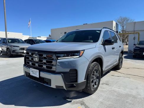 New 2026 Honda Pilot TrailSport image 2
