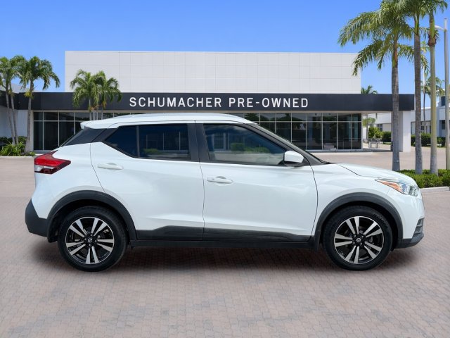 Used 2019 Nissan Kicks SV FWD image 8